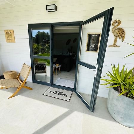 Cabane Le Flamant Avec Jardin, Piscine Et Parking Сен Мари де ла Мер Екстериор снимка