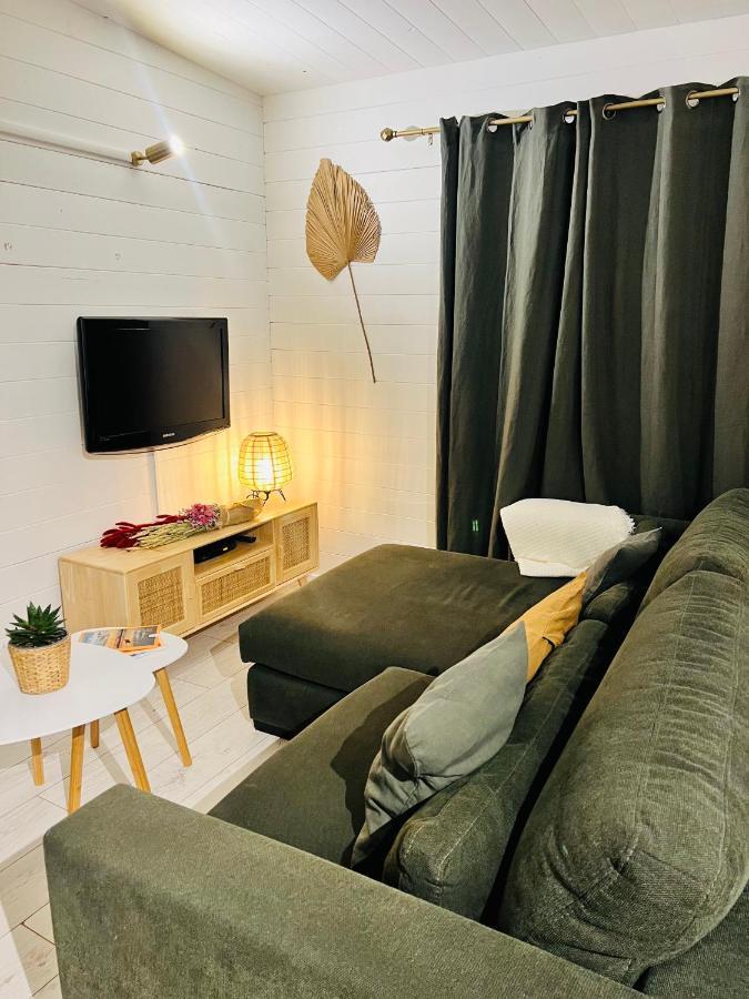 Cabane Le Flamant Avec Jardin, Piscine Et Parking Сен Мари де ла Мер Екстериор снимка