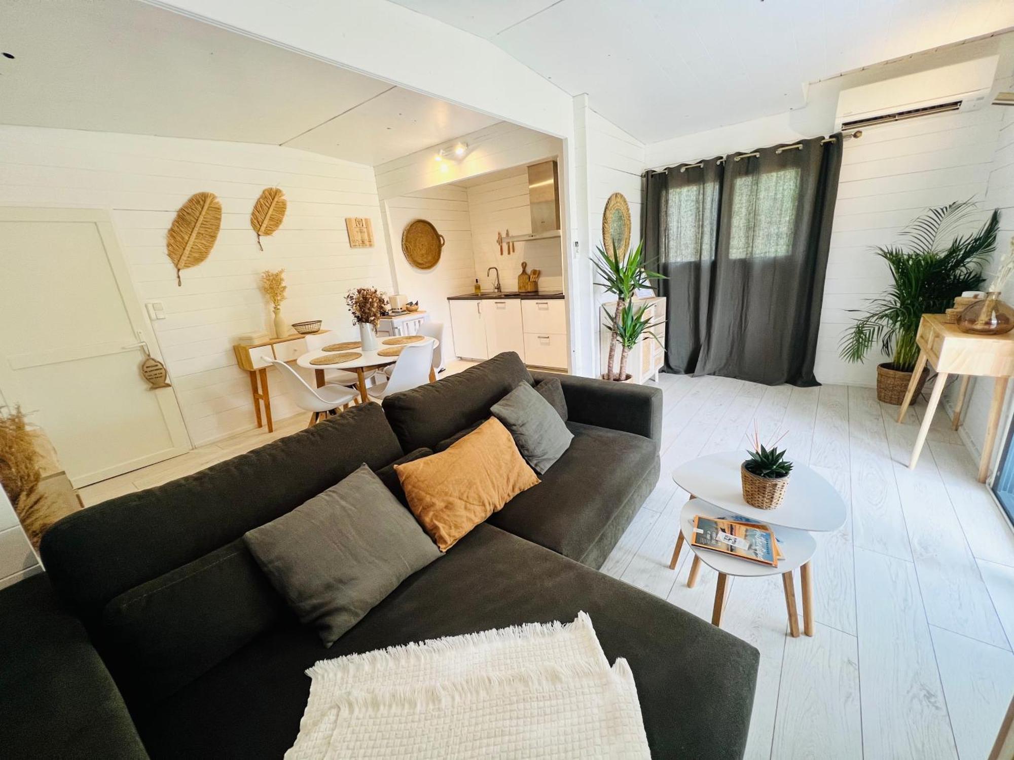 Cabane Le Flamant Avec Jardin, Piscine Et Parking Сен Мари де ла Мер Екстериор снимка