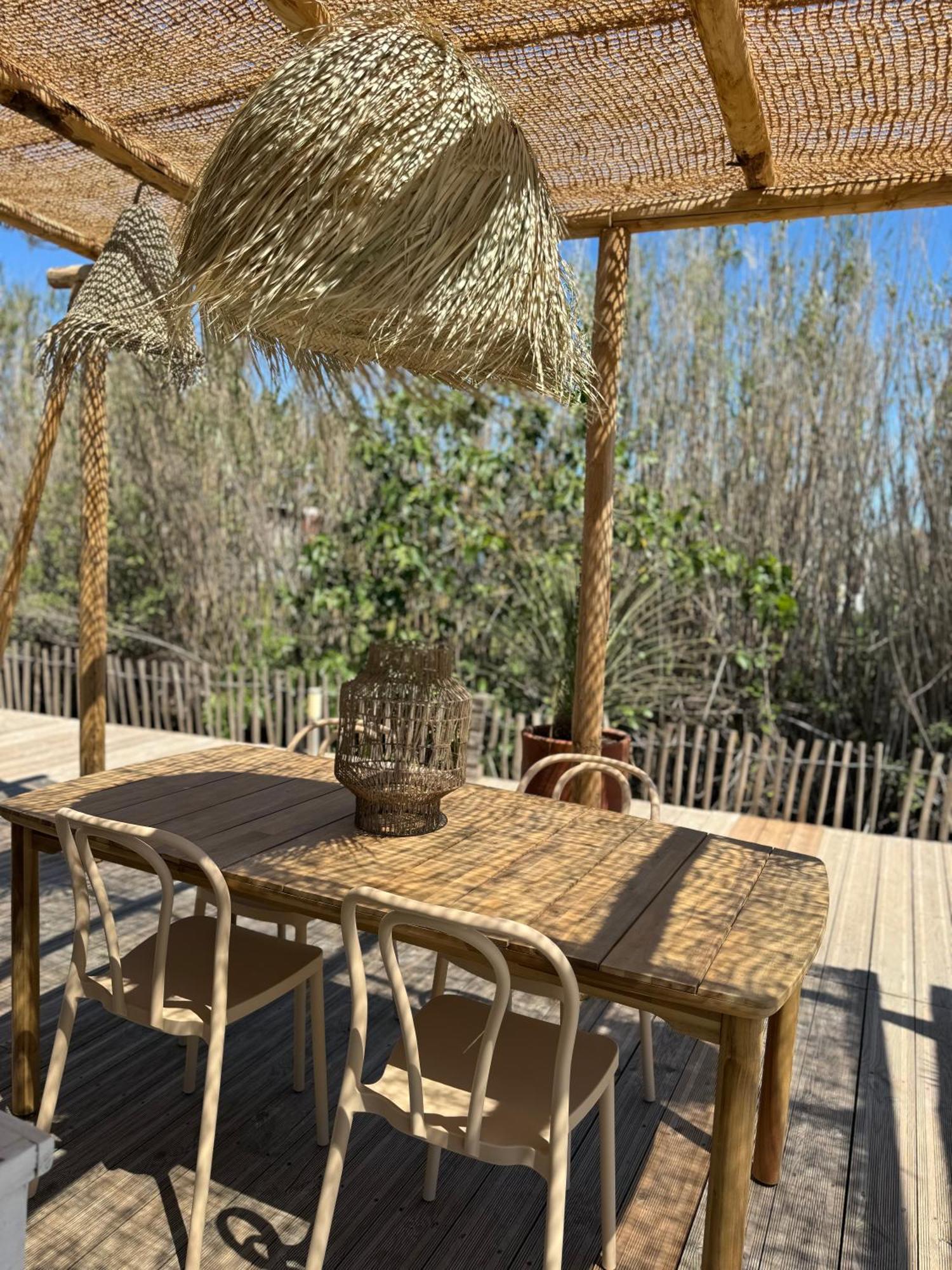Cabane Le Flamant Avec Jardin, Piscine Et Parking Сен Мари де ла Мер Екстериор снимка